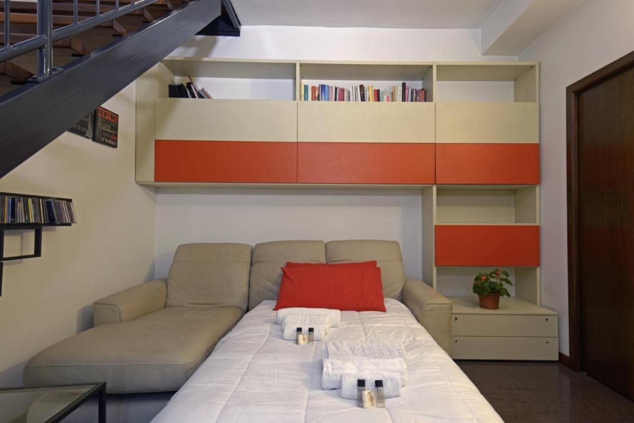 Cenisio - Corso Sempione Accogliente Mansarda Di Design Apartamento Milán Exterior foto
